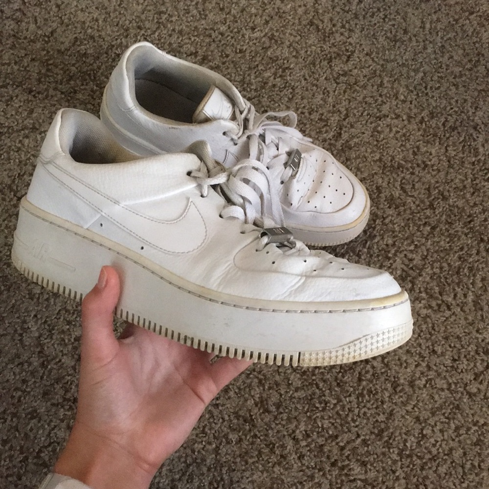 Air Force 1 white platform low sage